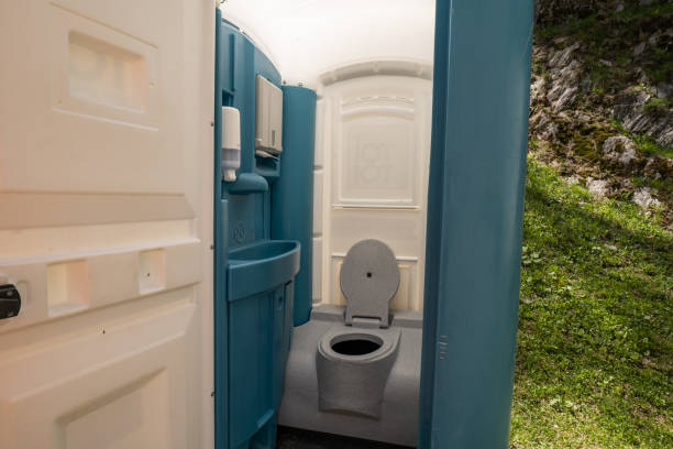 Portable Toilet Options We Offer in Potomac Park, CA